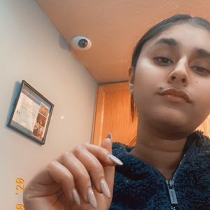 Meet your Posher, Simran